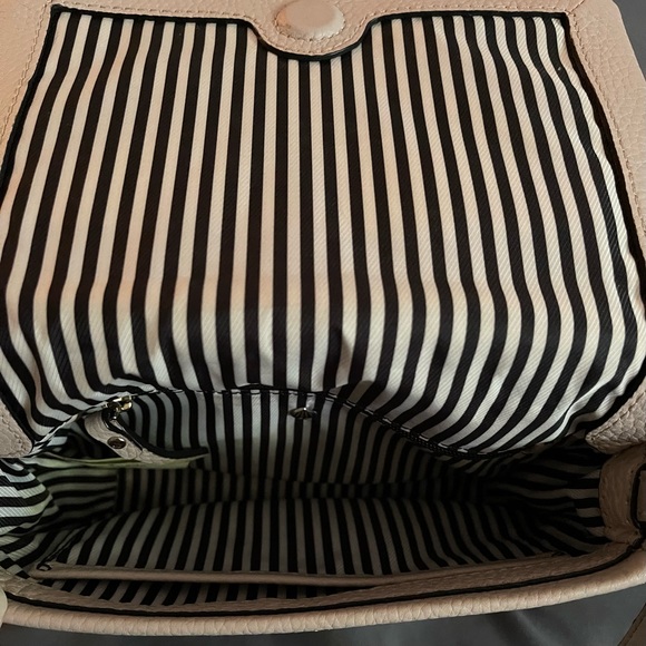 Kate Spade Flap Closure Crossbody Bag in Ivory - Picture 3 of 4